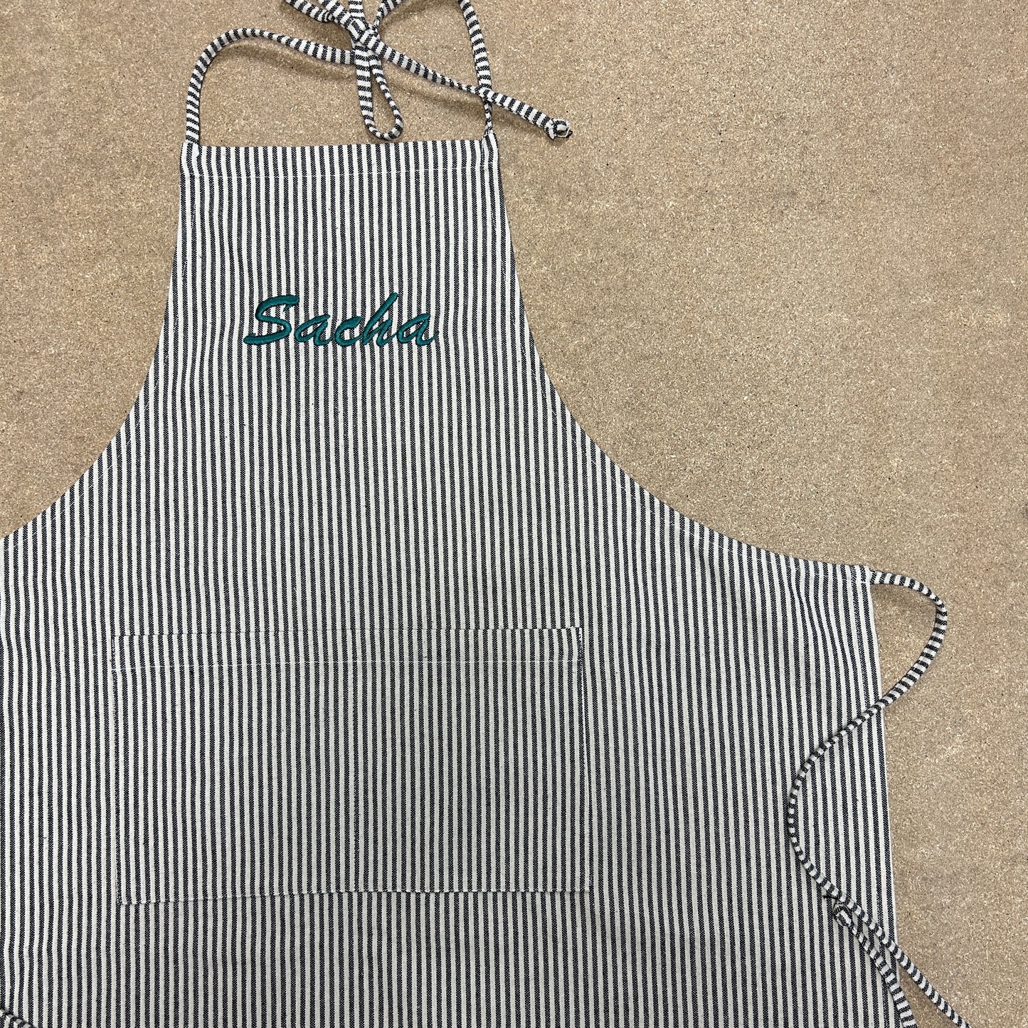 Atelier Couture: Tablier personnalisé🔹🔹 15 décembre 2025 🔹🔹19h30-21h30